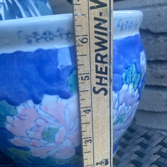 Planter - Picture 3 of 9